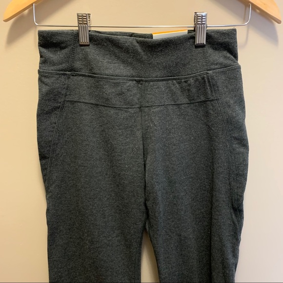 Calvin Klein | Performance High Rise Capri - Picture 2 of 5